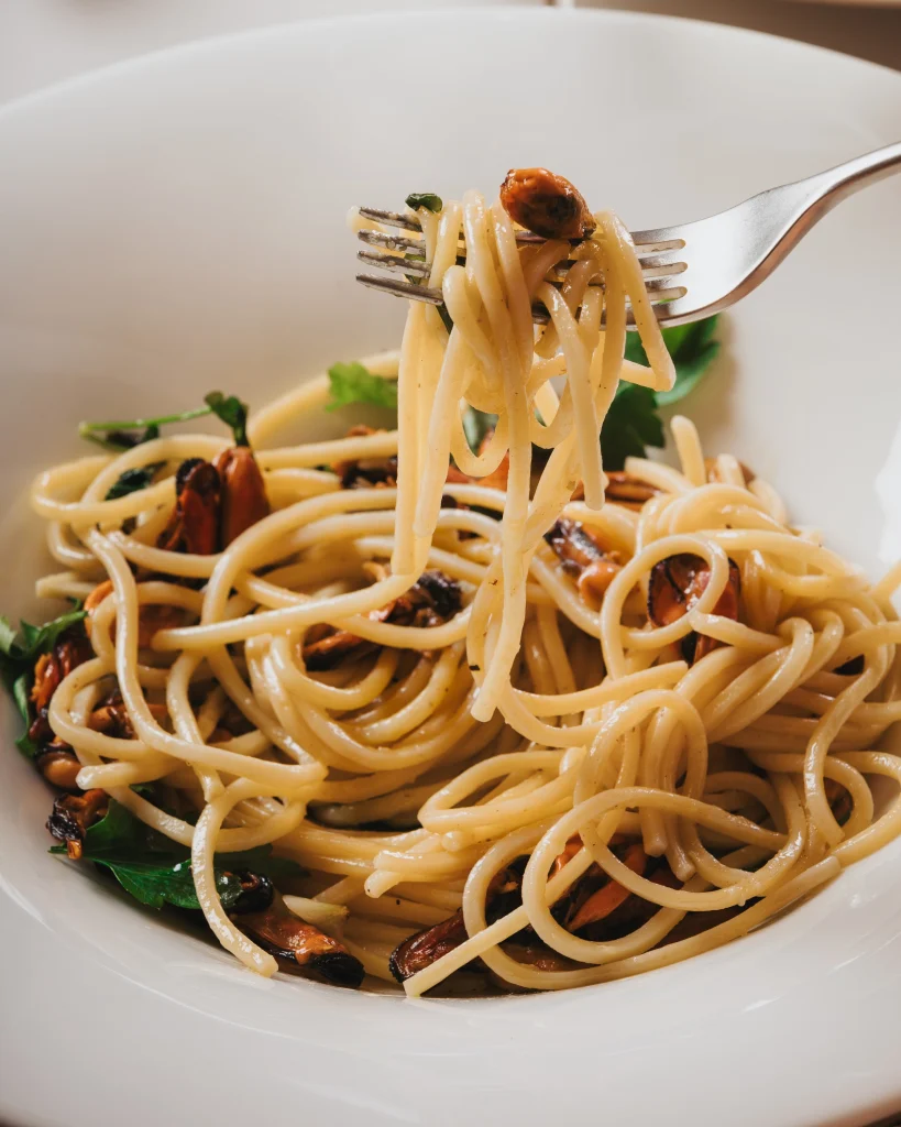 Piatto di spaghetti servito in masseria